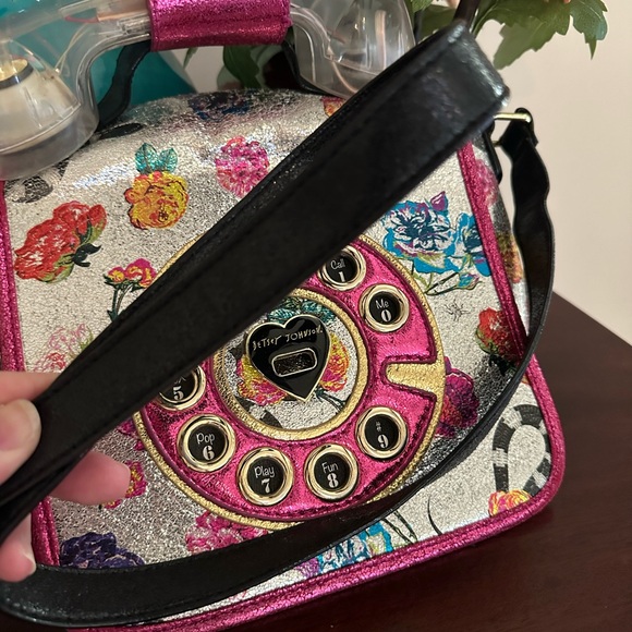 Betsey Johnson Rare Off the Hook Phone Purse - Picture 15 of 16